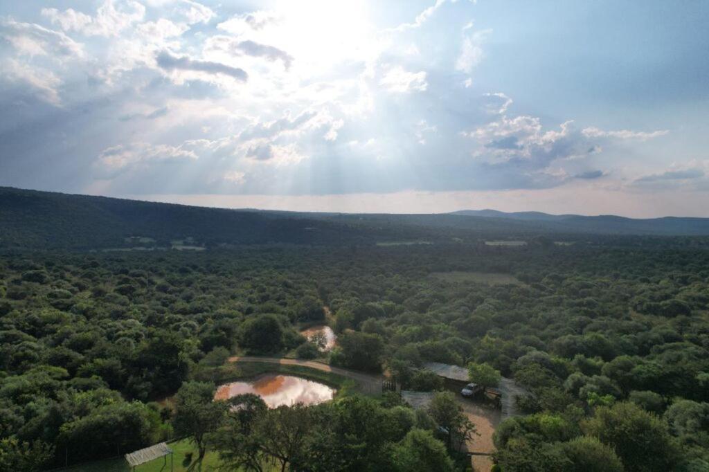 Tidimalo Lodge รัสเทนเบิร์ก ภายนอก รูปภาพ